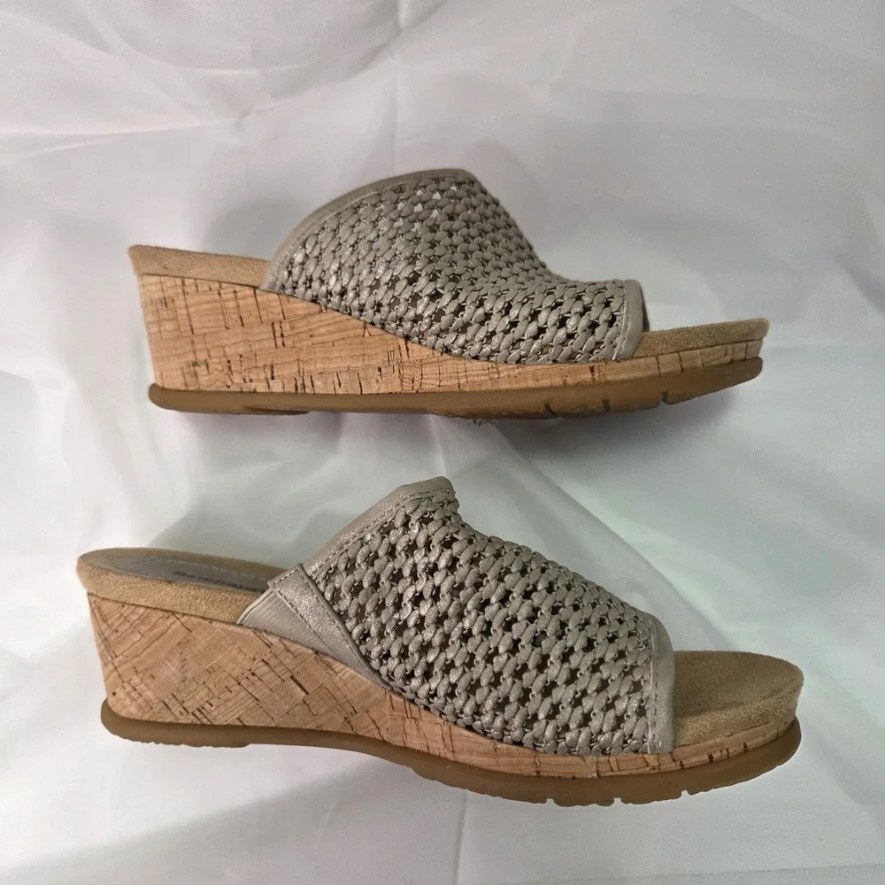 Baretraps Womens Champagne Sz 7.5‎ Flossey Woven Wedge Sandal Boho Beachy Resort